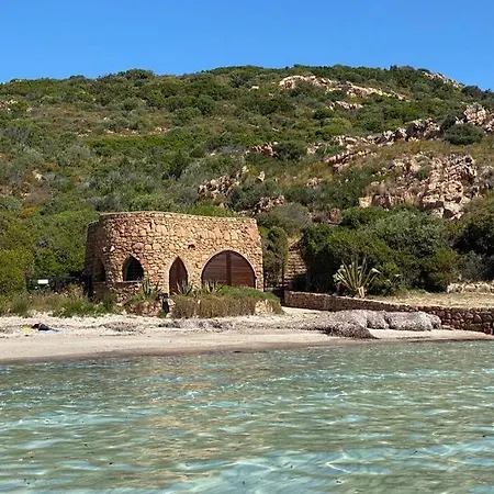 Ampio appartamento a 15 min dal mare e 10 da Olbia