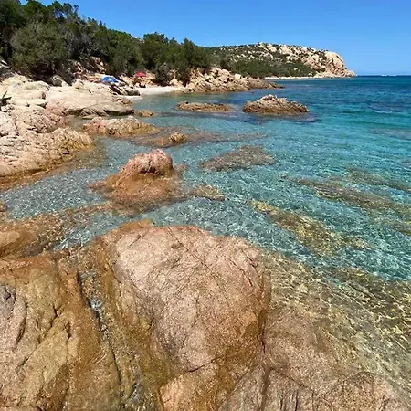 Ampio appartamento a 15 min dal mare e 10 da Olbia