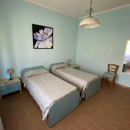 Ampio appartamento a 15 min dal mare e 10 da Olbia Appartamento