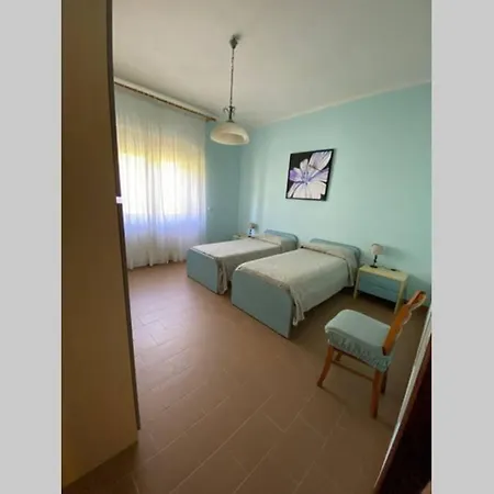 Ampio appartamento a 15 min dal mare e 10 da Olbia Appartamento